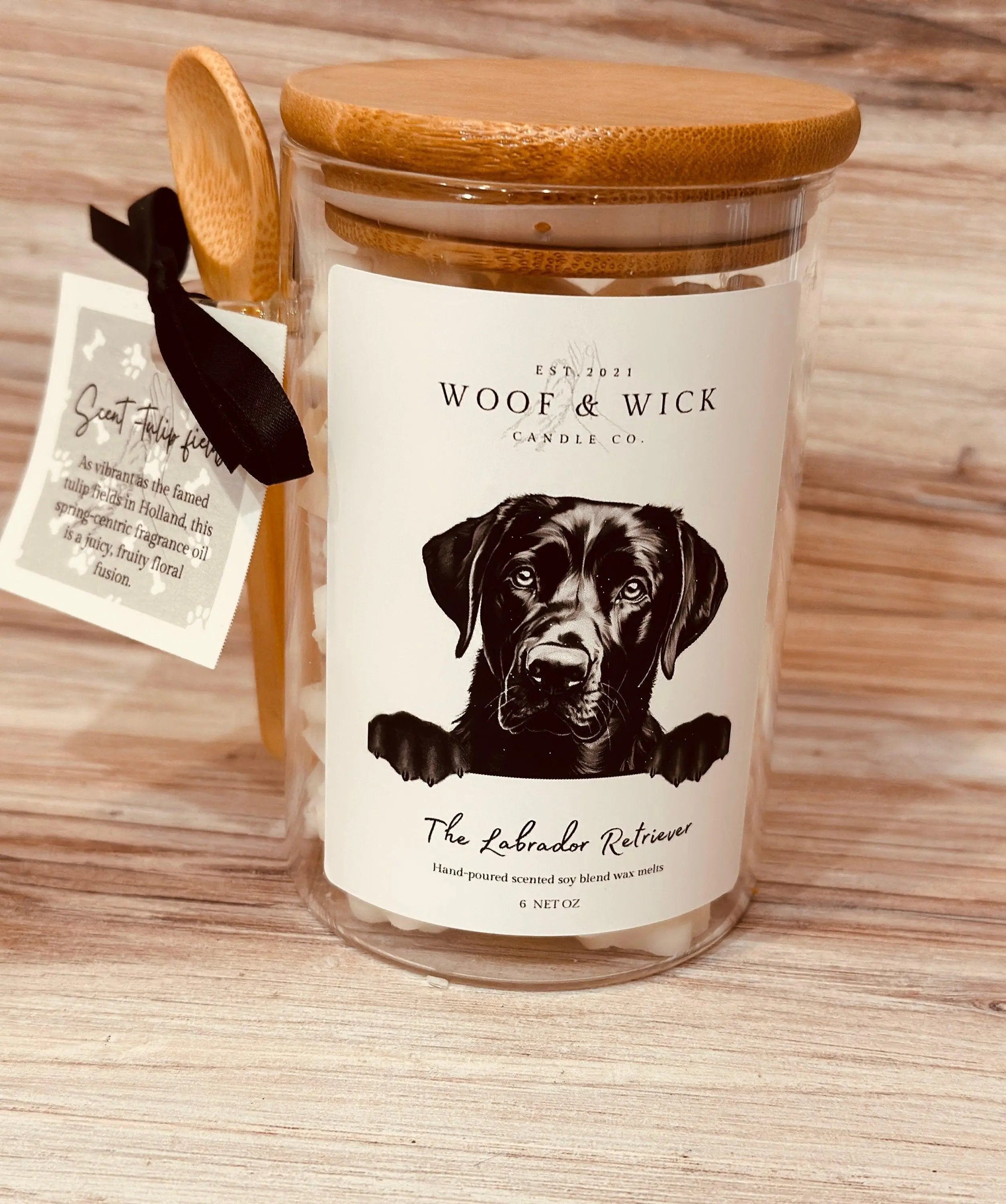 The Labrador Retriever-Personalized Dog Breed Soy Wax Melts for Wax Warmers - Woof & Wick Candle Co.